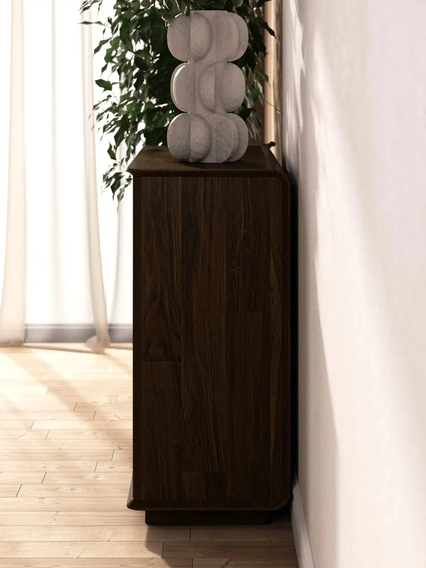 Veneto Italia Sideboards Cwellyn Chest of Drawers