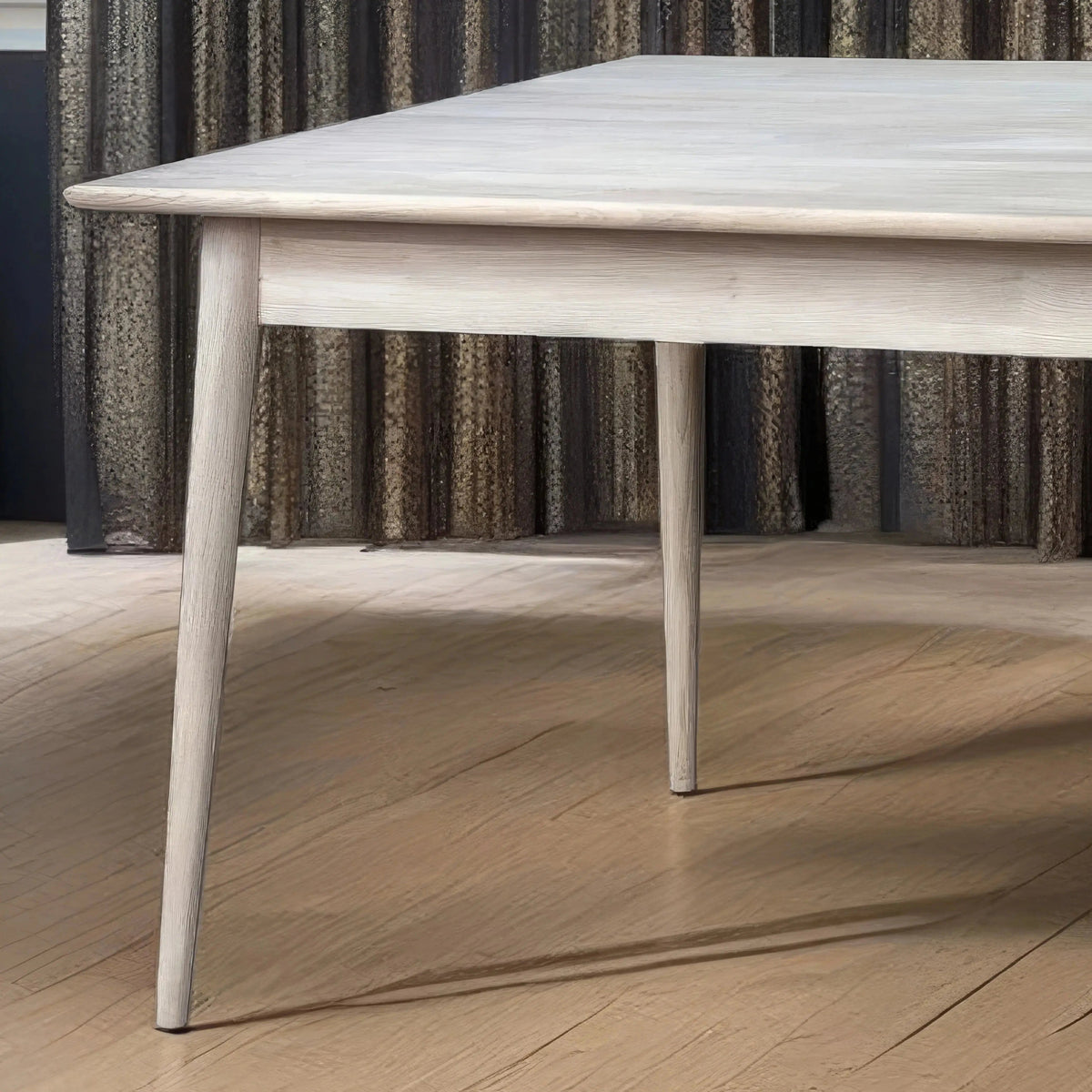 Veneto Italia Tables Erie Butterfly Dining Table