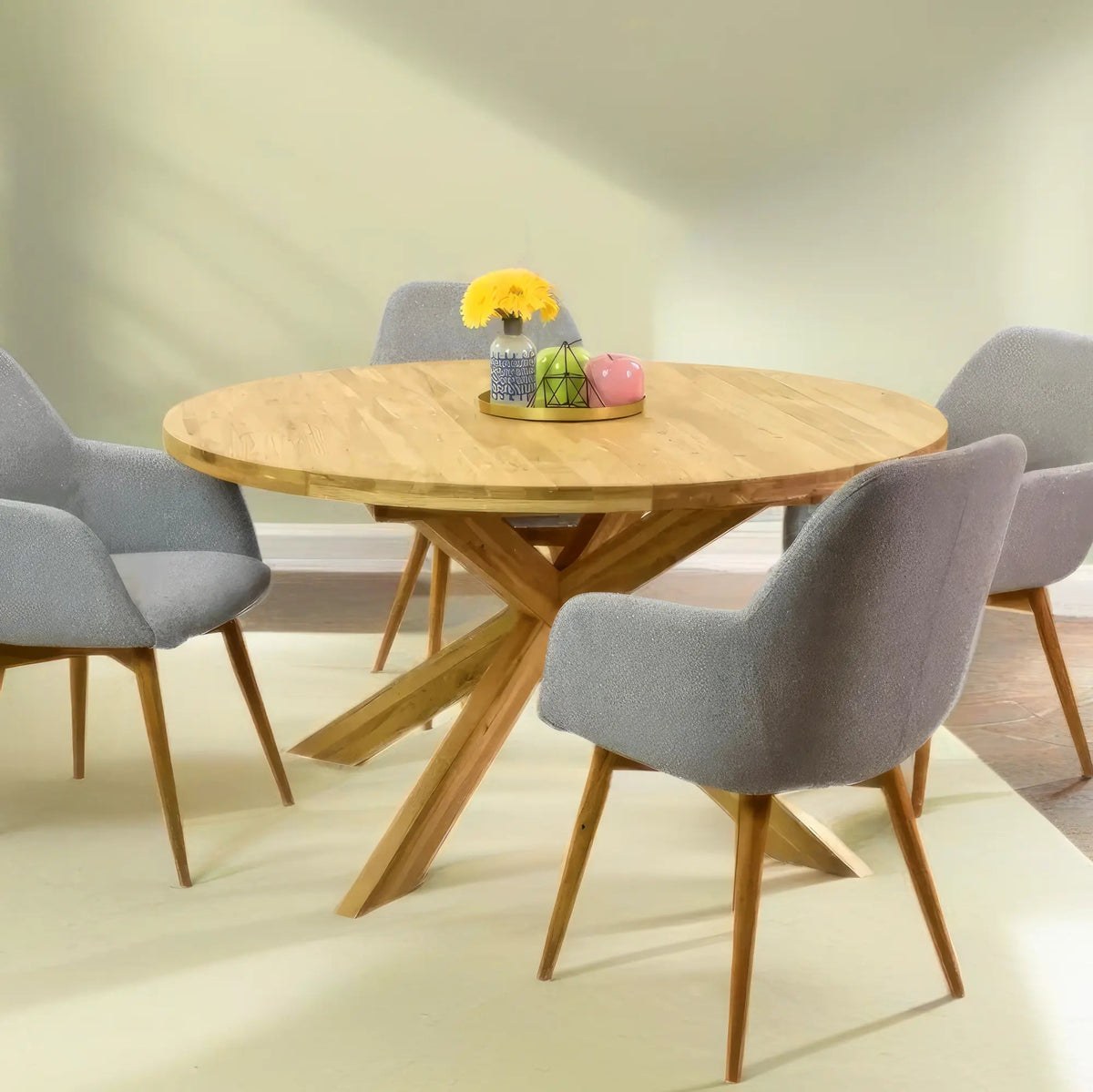 Laukaa Round Extendable Dining Table