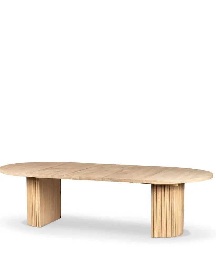 Veneto Italia Tables Tromsø round Extendible Dining Table
