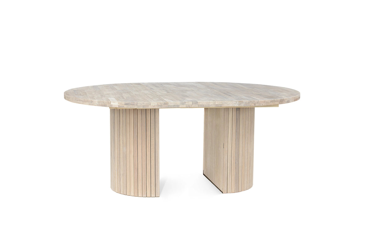 Veneto Italia Tables Tromsø round Extendible Dining Table