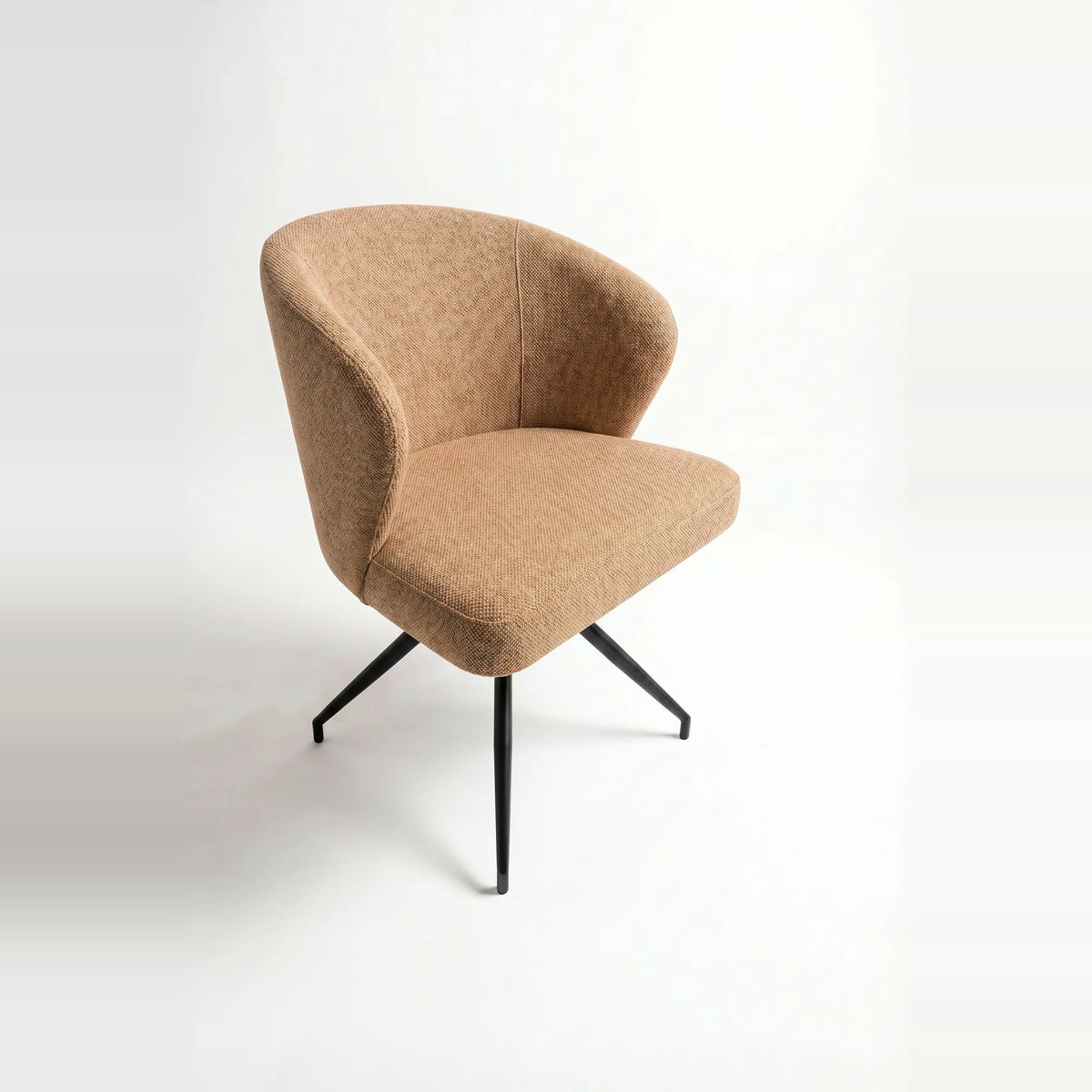 Indi XL Chair, Glow 7 Amber