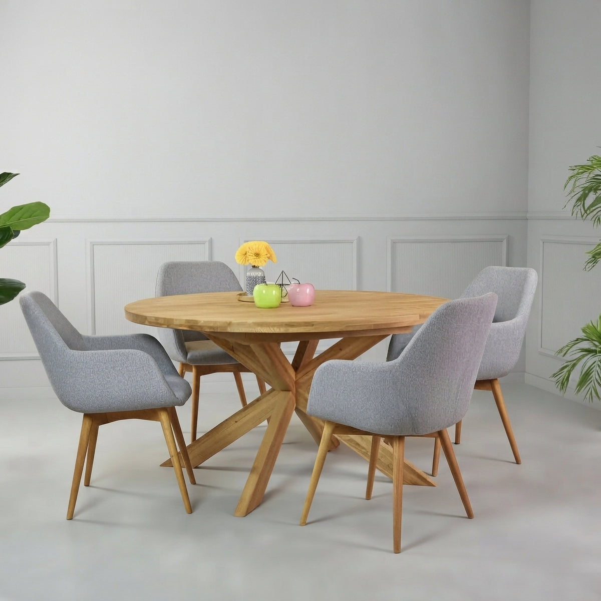 Laukaa Round Extendable Dining Table