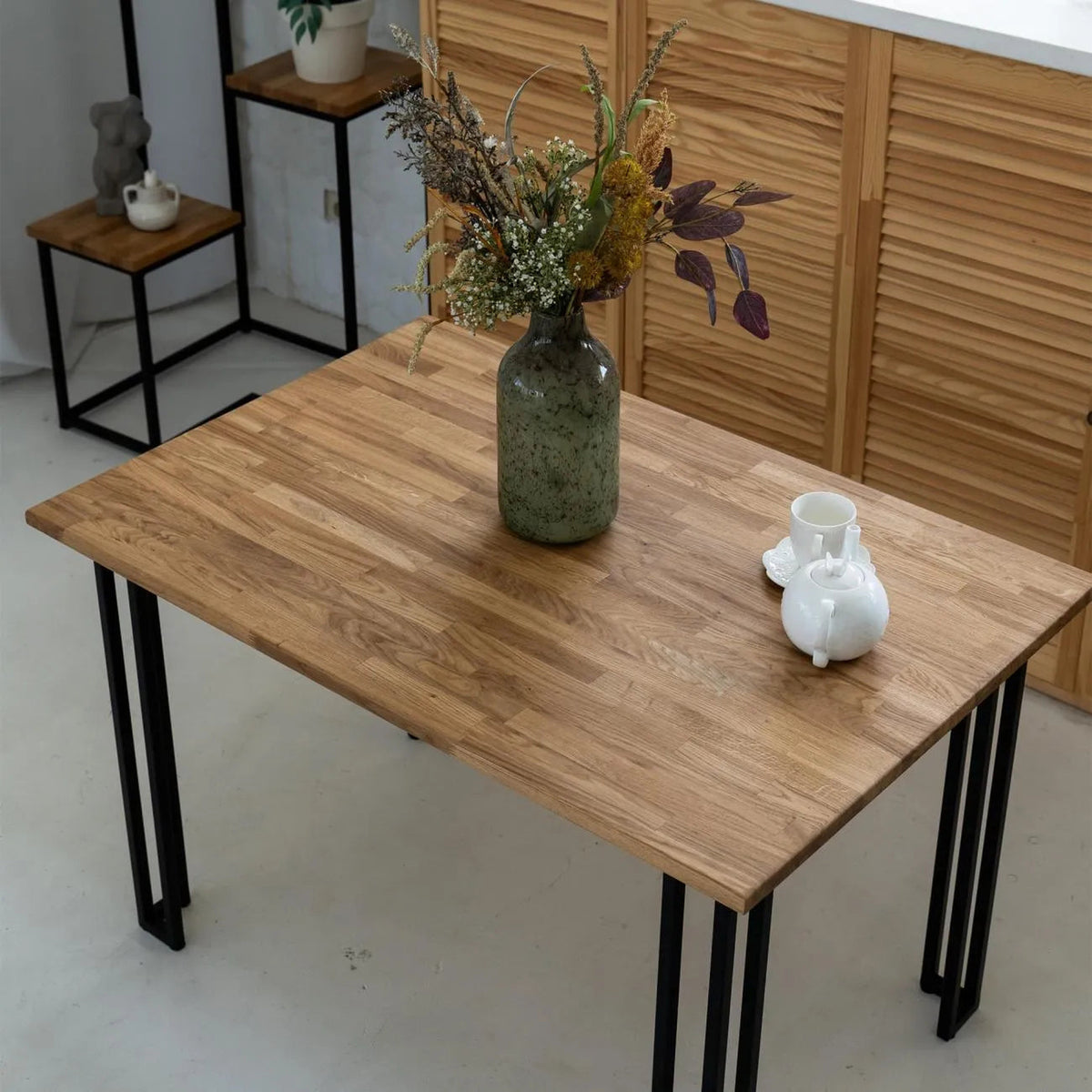 Melvin Dining table