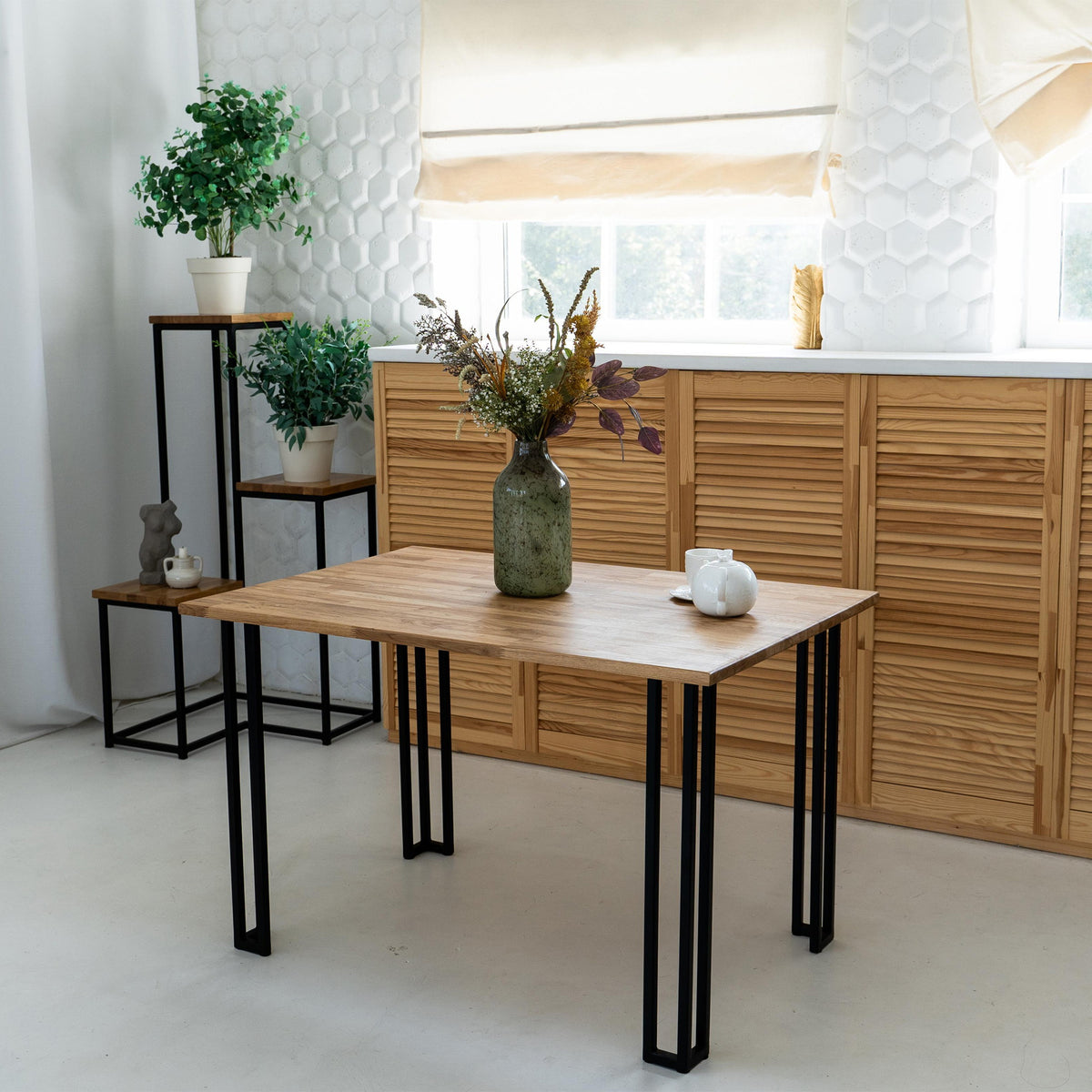 Melvin Dining table